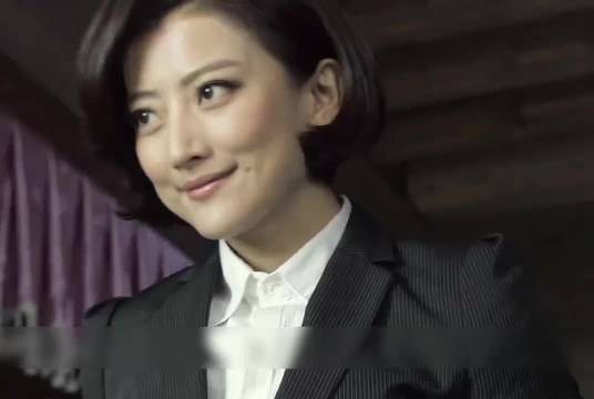 女卧底只是是看了眼鬼子抽烟的方式就想到了刺杀计划