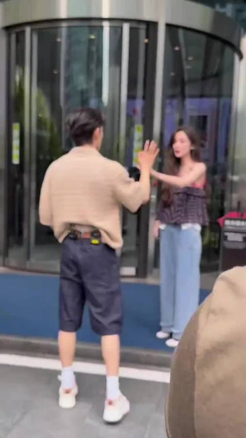 王星越获古力娜扎暖心送考,花儿与少年8启程