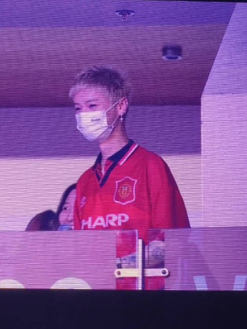 小鹿:现在拍不了 路人:我给你拍