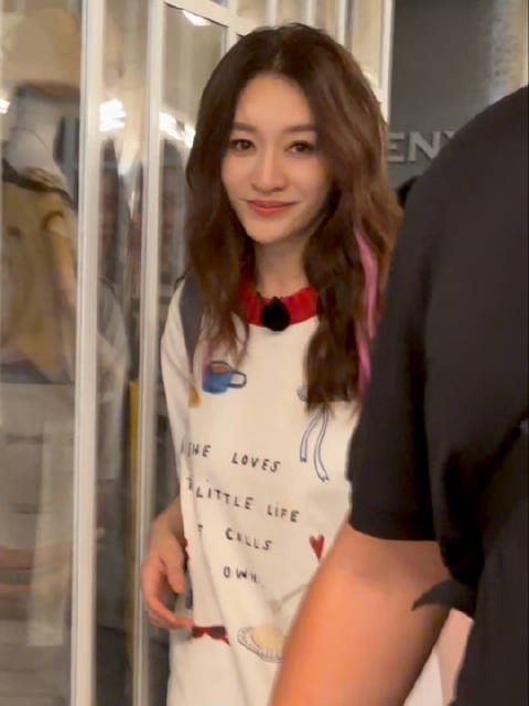 这个李冉咋能这么俊