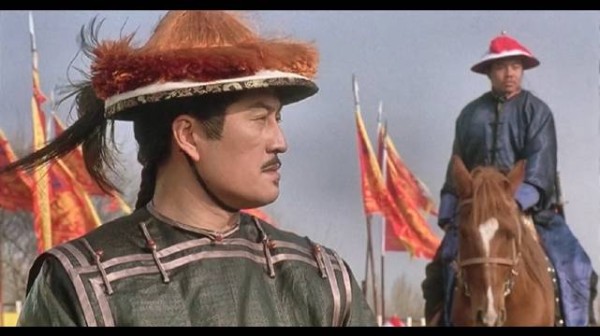 武状元苏乞儿：丐帮对阵军队，帮主一马当先，上演绝世轻功！