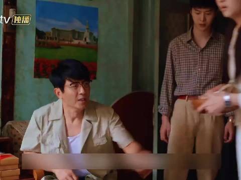 筱婷当众揭穿庄超英愚孝，《小巷人家》主演郭晓东关晓彤闫妮