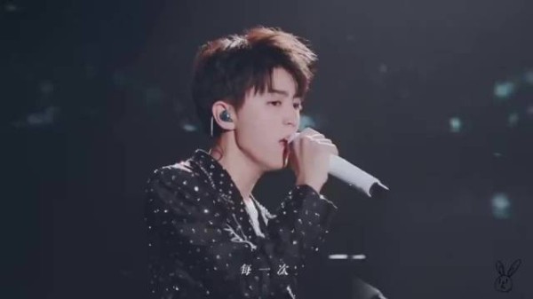 王俊凯演唱会居然才容纳千人级别观众！这远远不够呀！抢票压力山大