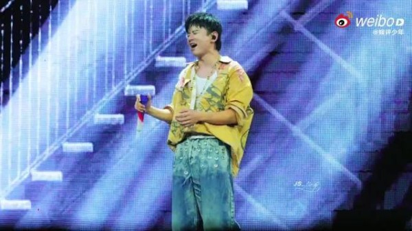 张杰感念现场陪伴期待未LIVE下一站