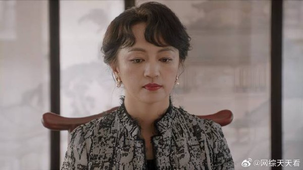 婆婆不待见时宜,周生辰也不给她好脸,早饭让她多睡会