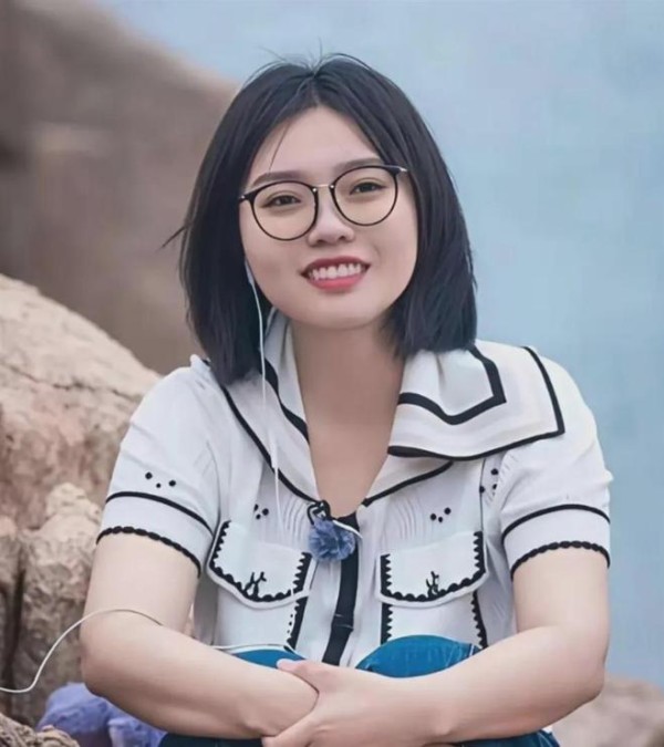 31岁李雪琴近况曝光！与王一通相恋2年，如今感情甜蜜让人羡慕