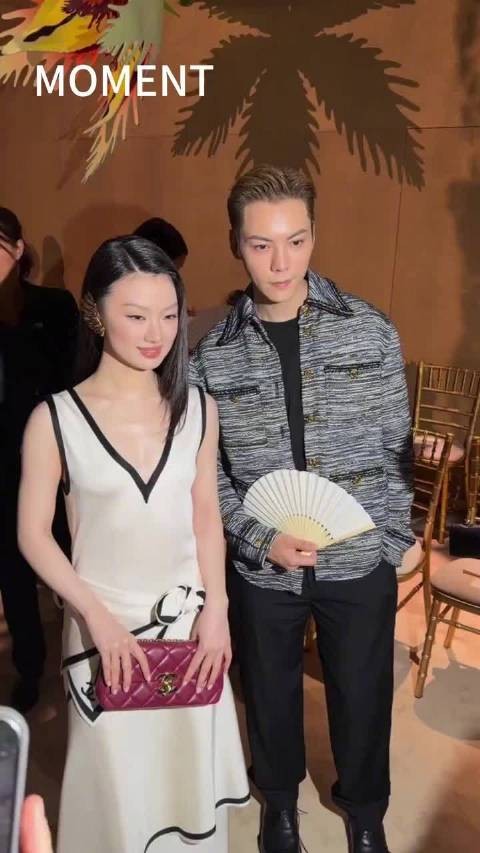 单依纯陈伟霆Chanel大秀同框