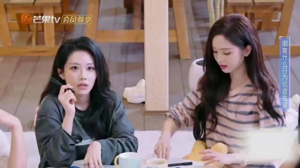 喻言曝朋友偷拍丑照发朋友圈
