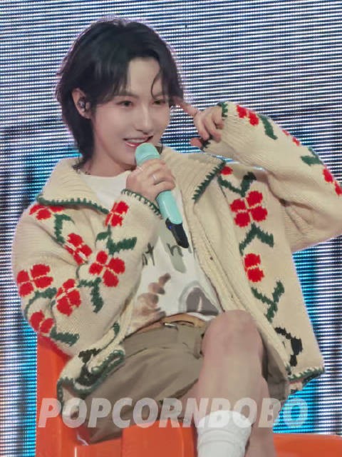 260705 仁俊翹著小jiojio無敵卡哇