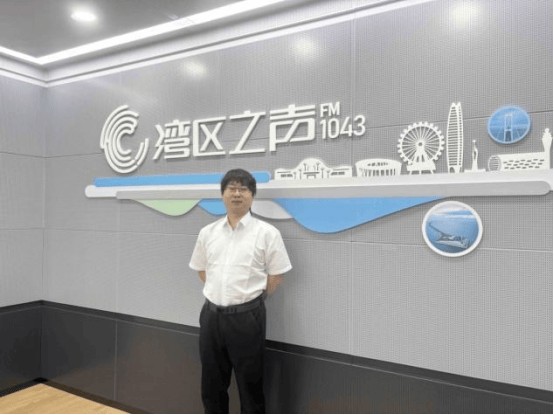 从流水线工人到中国作协会员：作家李军君携《星空的呐喊》做客《民生访谈》