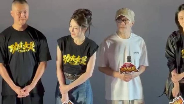 迪丽热巴否认增重8公斤,现场辟谣了,所以大家不要乱传了