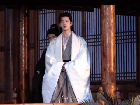 何以这张脸长得可真爽 我能给他配100个bgm