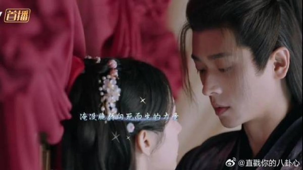 男人不让女人看羞人的画儿,结果女人却说她已经看过了