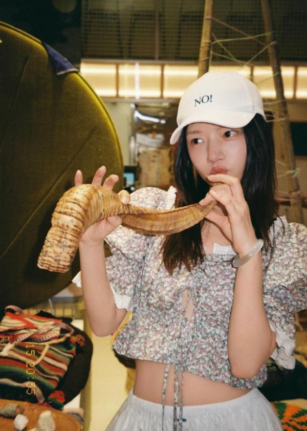 任敏尽显少女灵动。