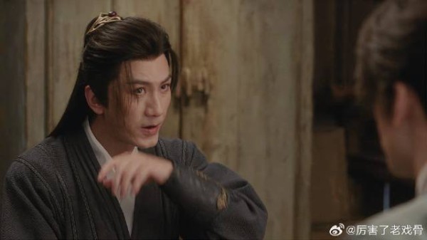 李莲花研究黑暗料理 笛飞声一口旋光,方多病当场惊呆