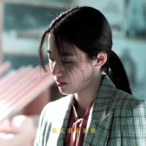 卢昱晓真的是越素越美！潘家园拍的写真幻视李佳了家人们