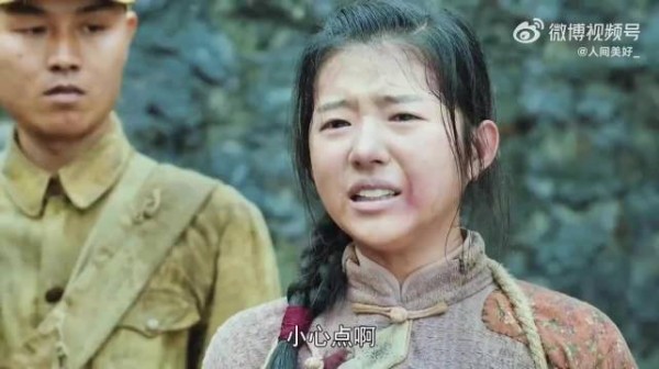 女孩仅凭一首歌，救了八路军