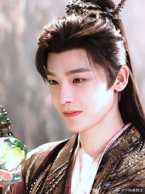 纪大人的嘴角,是越来越难压了