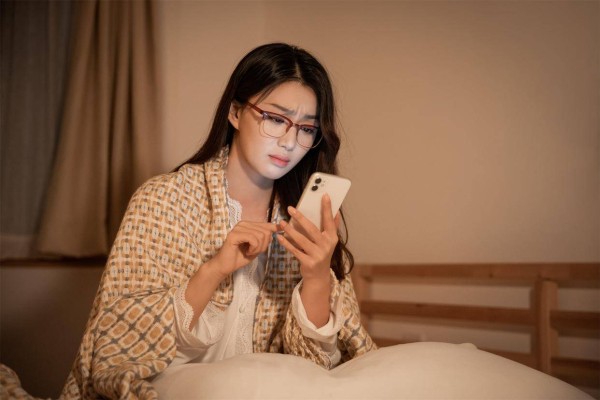 已婚女人有这个小动作，就是在给你递梯子