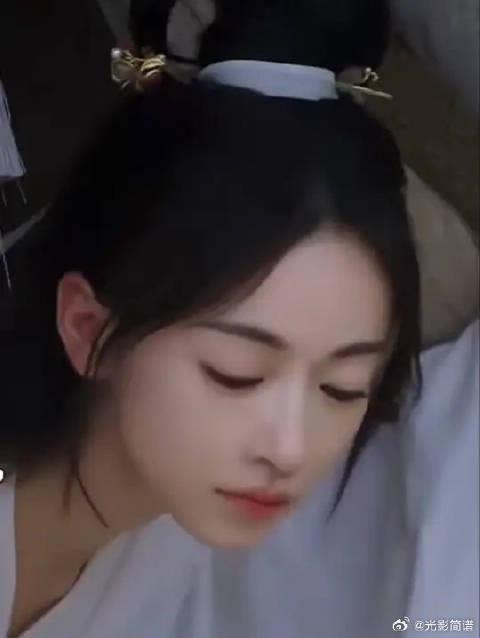 山里姑娘被人嫌弃，结果一出场惊艳所有人