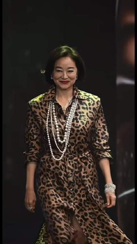 我的施南生女士,时光谢幕,风骨长存