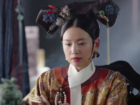 如懿传:皇上打算册封如懿为皇贵妃,皇后以没有先例为由劝阻