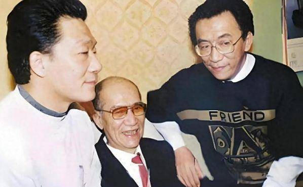 侯耀文搂马志明抽烟照走红,相声辈分是枷锁还是人情?