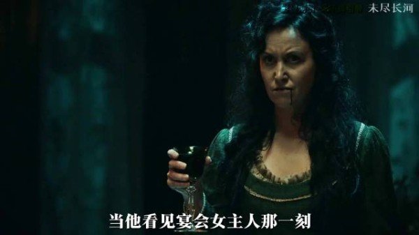 画家寄来怪画，怪物活现控制持刀自刺