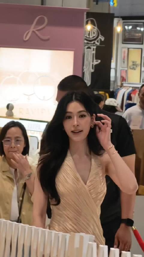 原po说就像偷看别人老婆被抓包