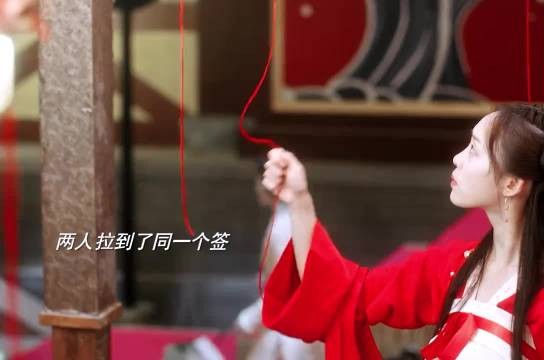 欢喜冤家，两人从互相看不顺眼到心动