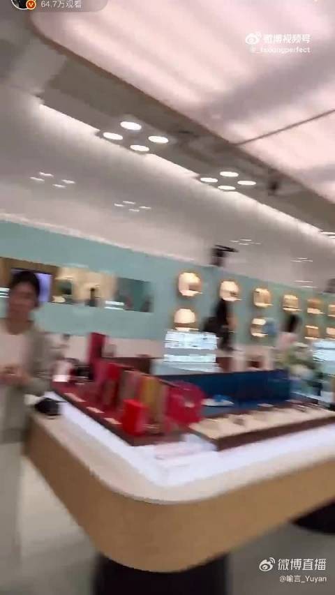 喻言合伙人直播正在进行中，很忙碌也要和大家多聊聊，大家快看过来！