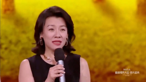 《父母爱情》重聚!48岁梅婷49岁刘琳同框,终于懂什么叫相由心生