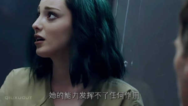 把不敢惹写在脸上的女人 | 天赋异禀