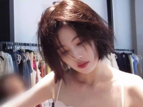 白鹿回应头发多被误会假发,称或许你知道胎毛
