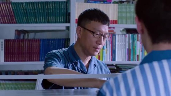 郑秋冬监狱拜大佬为师，42门课程开挂般学习，两次减刑提前出 狱！