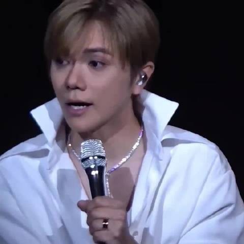 张敬轩道歉后澳门演唱会再度落泪