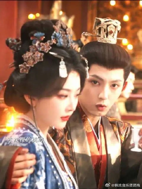 这一对也是震撼美味啊,恨海情天味拉满了