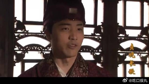 房玄龄来查案子,贪官穿着一身旧官袍想骗过他