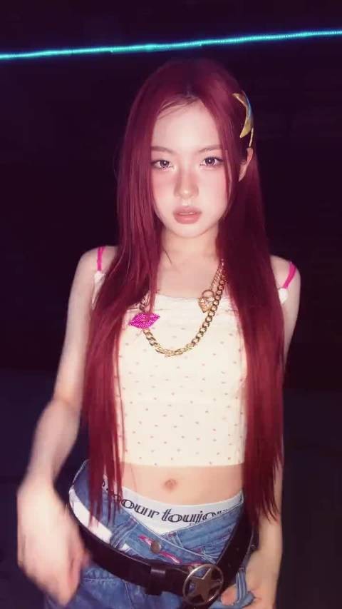 kya我芽芽大王很美萌૮ o̴̶̷᷄ ·̫ o̴̶̷̥᷅ ა