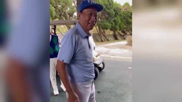 75岁郭台铭拒回应出轨风波 妻子被曝不吃不睡身心受创，频繁看医生！