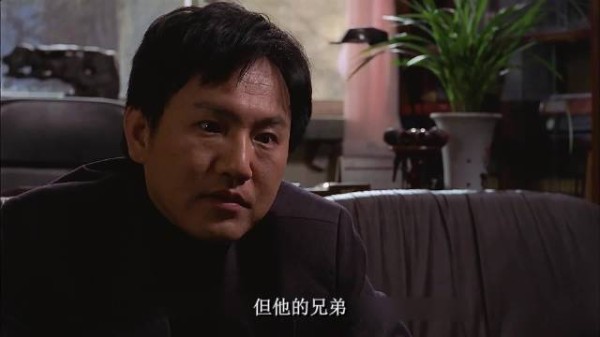 生命最后一刻，他看妻子唱歌录像后微笑离世