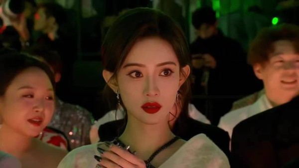 没人夸王玉雯吗…这里看着好漂亮