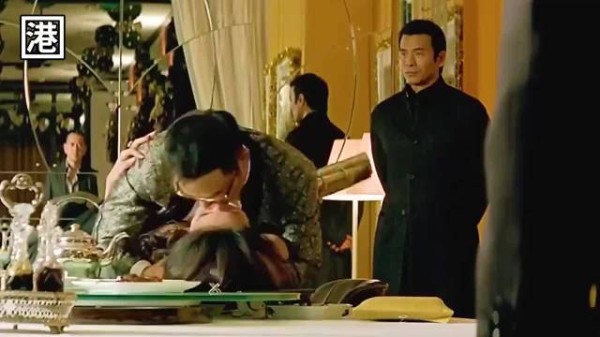 真正的大佬，刚跟女人亲热完，下一秒就让人干掉她，太精彩了