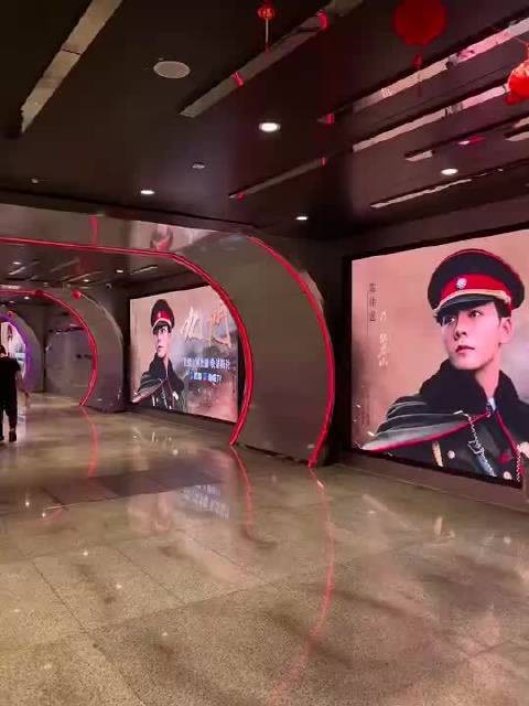 陈伟霆张启山杭州西湖地广大屏，九门开播倒计时一天