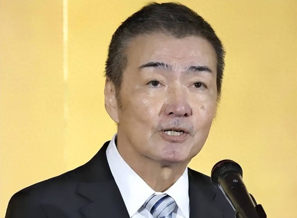 日本国民级作家东野圭吾离世：从推理到人性，他反复书写的是什么