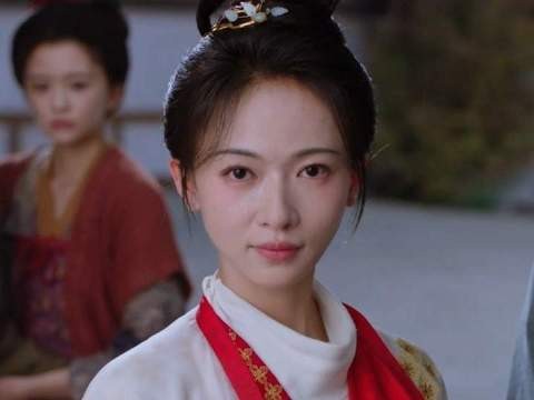 御廷谣女官街头执法,恶霸当场伏法,后台再硬也亮剑