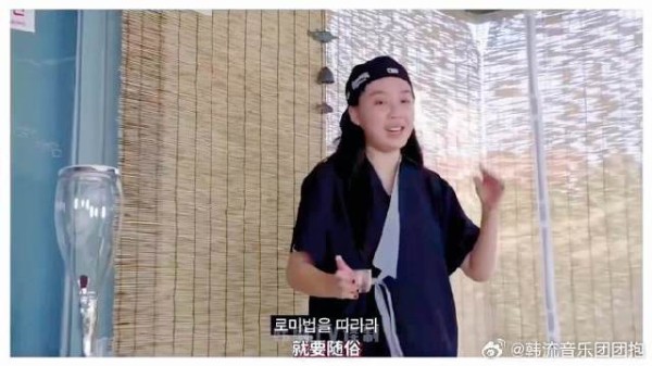 李洙赫真的白，像白蒸糕