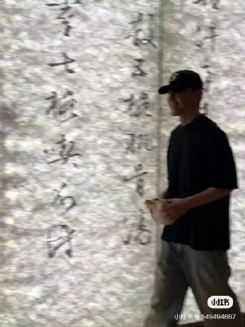 美好充斥着希望，八月一切顺利！