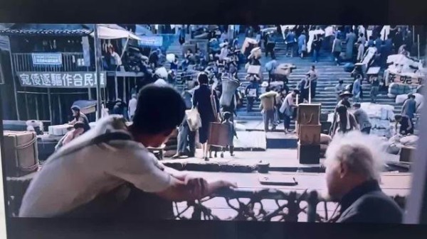 小莫碎嘴子来的！路过的狗都得骂一句！哈哈哈哈哈！开个班吧 太搞笑了