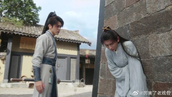 方多病对李莲花大打出手 李莲花老狐狸上身,一招脱身